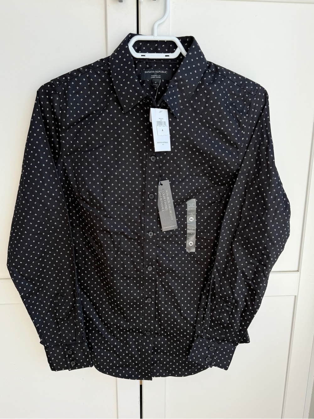 NWT Banana Republic Women’s Size 4 Black Micro-Print Button-Up Tailored Fit